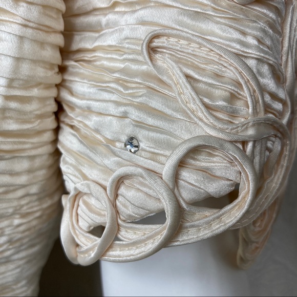 Vintage ILGWU Karen Lawrence by Matthew Fortuny Pleat Formal Jacket - Picture 9 of 14